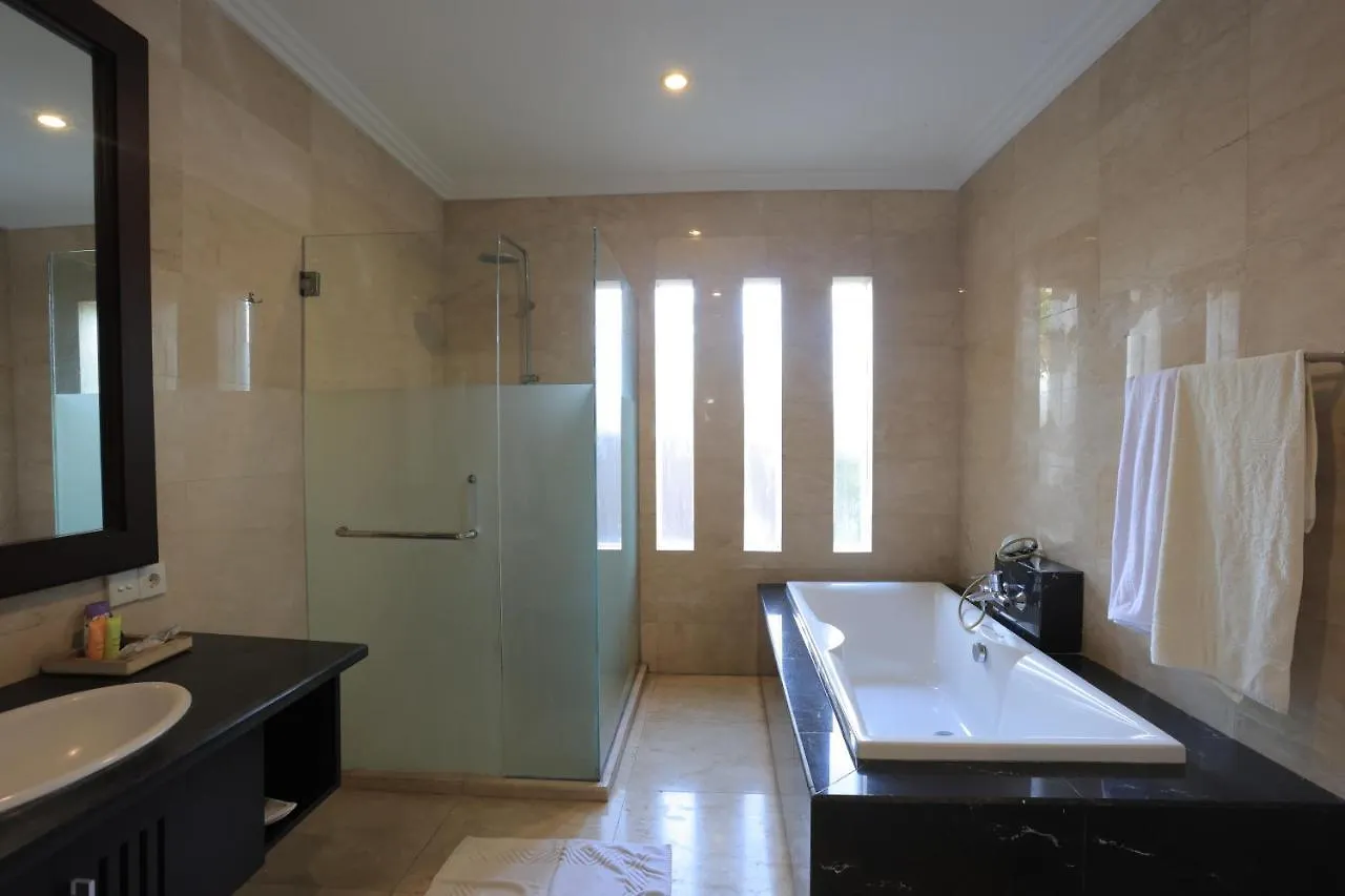 4 Bedroom Villa With Pool In The Center Of Seminyak