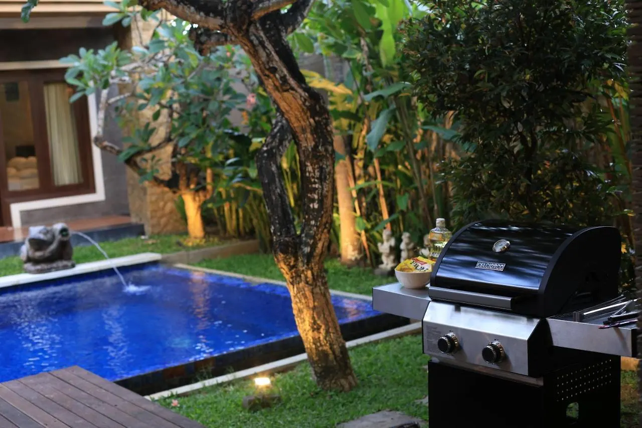 4 Bedroom Villa With Pool In The Center Of Seminyak